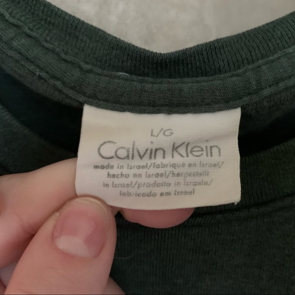 Womens Calvin Klein Tee in green size large. - Picture 3 of 4